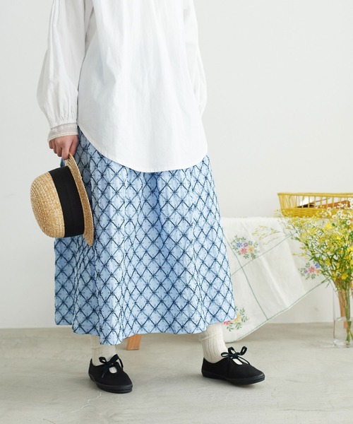 chambre de charme（シャンブルドゥシャーム）の「●cdc ポコポコお花刺繍 タックスカート（スカート・レディース・ブルー/ネイビー・FREE）」の17枚目の写真