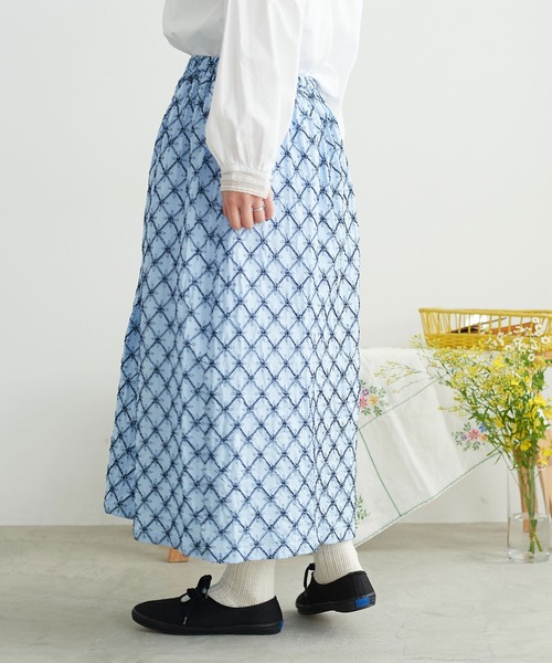 chambre de charme（シャンブルドゥシャーム）の「●cdc ポコポコお花刺繍 タックスカート（スカート・レディース・ブルー/ネイビー・FREE）」の6枚目の写真