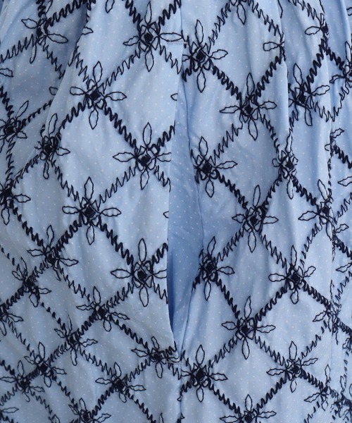 chambre de charme（シャンブルドゥシャーム）の「●cdc ポコポコお花刺繍 タックスカート（スカート・レディース・ブルー/ネイビー・FREE）」の5枚目の写真