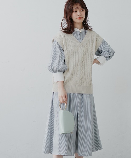 natural couture(ナチュラルクチュール)の「パール釦シャツワンピース(ワンピース・レディース・オフホワイト/ブルー/その他1/その他2/その他3・FREE)」の13枚目の写真