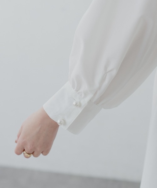 natural couture(ナチュラルクチュール)の「パール釦シャツワンピース(ワンピース・レディース・オフホワイト/ブルー/その他1/その他2/その他3・FREE)」の14枚目の写真