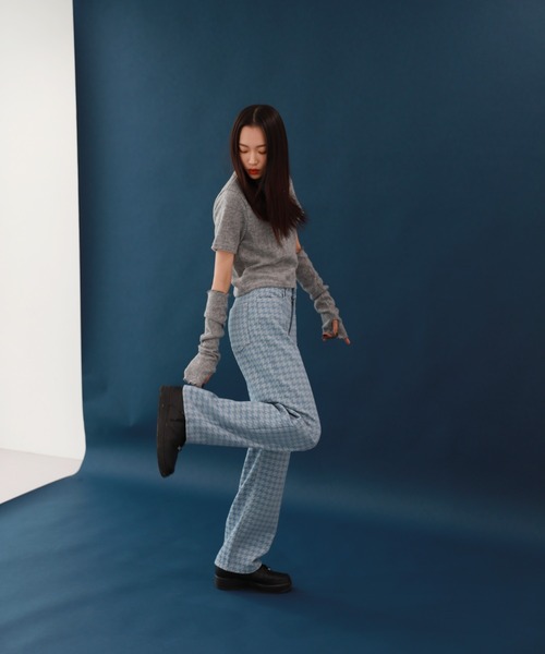 by muni:r(バイ ムニール)の「ユニークチェックデニムパンツ(チノパンツ・レディース・ブルー・SMALL/MEDIUM)」の6枚目の写真