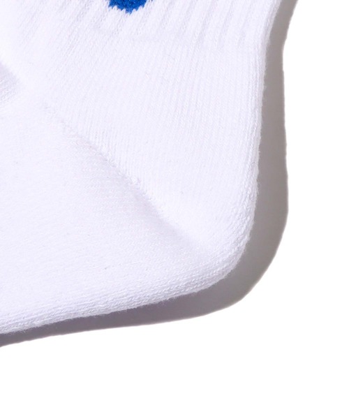 atmos pink（アトモスピンク）の「atmos JACQUARD LOGO SOCKS / アトモス ジャカード ロゴ ソックス（ソックス/靴下・メンズ・ホワイト/ブラック・26-28cm）」の5枚目の写真