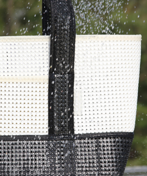 SPICE OF LIFE（スパイス オブ ライフ）の「ライトコンテナメッシュバッグ A4サイズ（トートバッグ・レディース・ブラック/ブラウン/グレー/ホワイト×ブラック・ONE SIZE）」の20枚目の写真