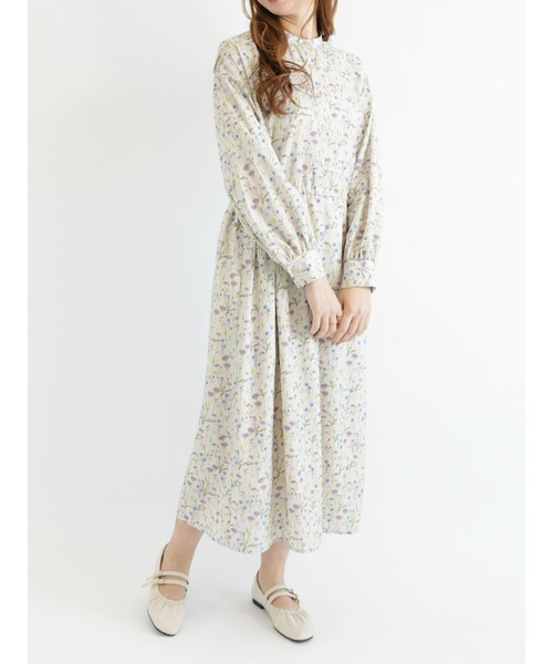 Te chichi TERRASSE(テチチテラス)の「日比谷花壇コラボワンピース(ワンピース・レディース・オフホワイト/ネイビー/ベージュ・フリ-)」の4枚目の写真