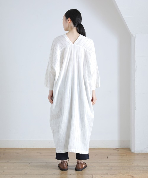 Plantation（プランテーション）の「PAPERカルゼ / ワンピース / (O)（ワンピース・レディース・ホワイト/ブラック/ベージュ/ブルー・M size）」の8枚目の写真