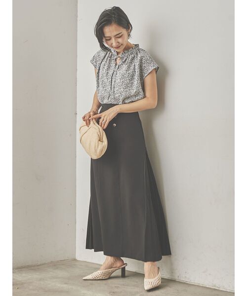 COTORICA（コトリカ）の「トレンチ風プリーツ切替スカート（スカート・レディース・ブラック/ベージュ/カーキ・SMALL/MEDIUM）」の10枚目の写真