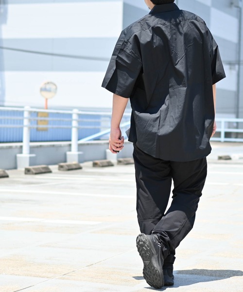 Anytime Songs（エニータイムソングス）の「綿ブロード レギュラーカラー スプリンターサマーシャツ（シャツ/ブラウス・メンズ・ホワイト/ブラック/サックスブルー/イエロー/グリーン/ラベンダー/ホワイト系その他/グレイッシュベージュ/サックスブルー系/ブラック系その他/グリーン系その他・MEDIUM/LARGE/X-LARGE）」の21枚目の写真