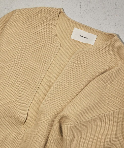 Todayful Slit Neck Knitスリットネックニット　ナチュラル TODAYFUL（トゥデイフル）の「スリットネックニット（ニット/セーター