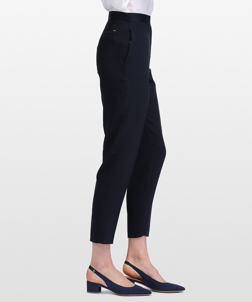 TOMMY HILFIGER（トミーヒルフィガー）の「テーパードパンツ（スラックス・レディース・ベージュ/ネイビー・32inch/34inch/36inch）」の3枚目の写真