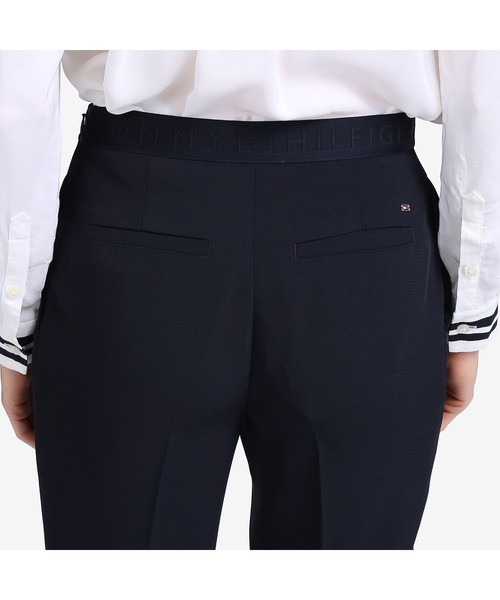 TOMMY HILFIGER（トミーヒルフィガー）の「テーパードパンツ（スラックス・レディース・ベージュ/ネイビー・32inch/34inch/36inch）」の9枚目の写真