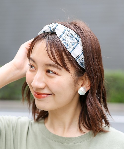 チチカカ（チチカカ）の「ブロックプリントヘアバンド（ヘアバンド・レディース・グレー/レッド/ターコイズブルー/イエロー・FREE）」の2枚目の写真