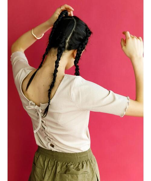 koe（コエ）の「【背中あき】バックレースアップテレコプルオーバー＊（Tシャツ/カットソー・レディース・ブラック/ベージュ/カーキ/アイボリー・M）」の6枚目の写真