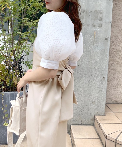 OLIVE des OLIVE（オリーブデオリーブ）の「サイドスリット後リボンタイトジャンスカ（ジャンパースカート・レディース・ブラック/ベージュ/サックスブルー・FREE）」の19枚目の写真