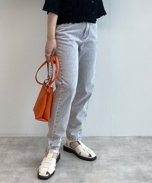 w closet（ダブルクローゼット）の「テーパードデニムパンツ（デニムパンツ・レディース・ピンク/ブルー/ケミカルウォッシュ/ライム・S/M）」の13枚目の写真