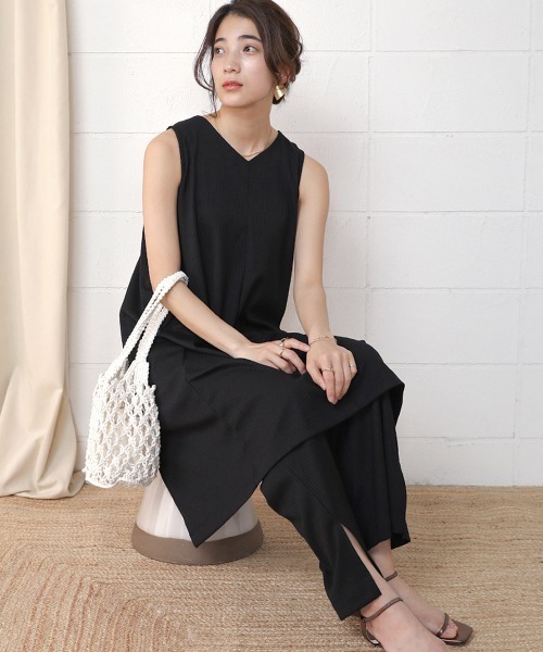 Bou Jeloud（ブージュルード）の「【WEB限定】バックスリットリブセットアップ（セットアップ・レディース・ブラック/アイボリー/ライトカーキ・FREE）」の12枚目の写真