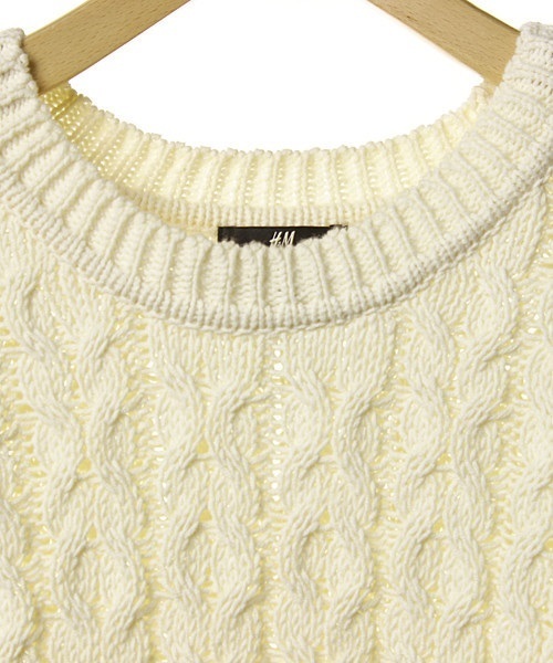 H&M（エイチ・アンド・エム）の「長袖ニット（ニット/セーター・レディース・ホワイト・S）」の3枚目の写真