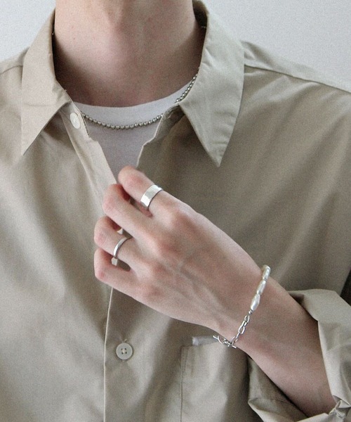 y/m by sawa（イムバイサワ）の「SAWA×y/m フェイクパールチェーンブレス（ブレスレット・メンズ・ホワイト・FREE）」の2枚目の写真