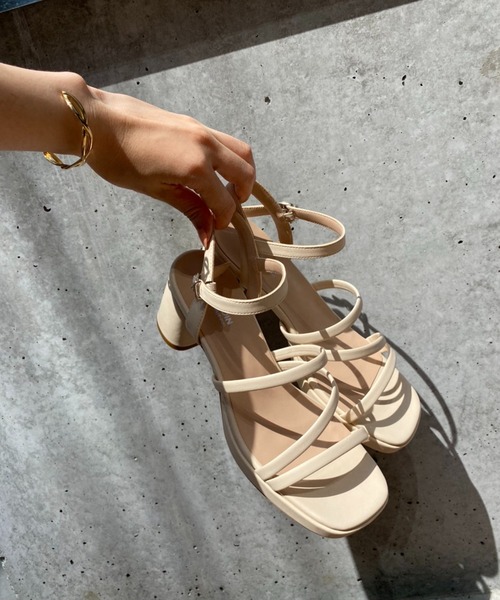 one after another NICE CLAUP(ワンアフターアナザーナイスクラップ)の「チューブサンダル(サンダル・レディース・アイボリー/モカ/グリーン・SMALL/MEDIUM/LARGE)」の2枚目の写真