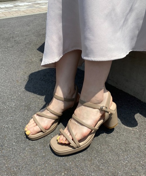 one after another NICE CLAUP(ワンアフターアナザーナイスクラップ)の「チューブサンダル(サンダル・レディース・アイボリー/モカ/グリーン・SMALL/MEDIUM/LARGE)」の3枚目の写真