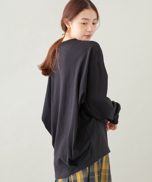 LAVEANGE（ラビアンジェ）の「バックタックプルオーバー（Tシャツ/カットソー・レディース・ブラック/ブラウン/アイボリー・LL/3L/4L/5L/M）」の11枚目の写真