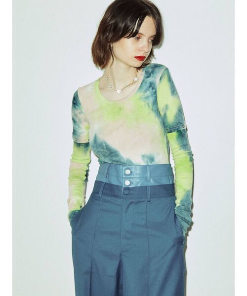 jouetie(ジュエティ)の「Uネックフィットトップス(Tシャツ/カットソー・レディース・ブルー/ブラック/その他1/パープル/オフホワイト/レッド・MEDIUM)」の16枚目の写真