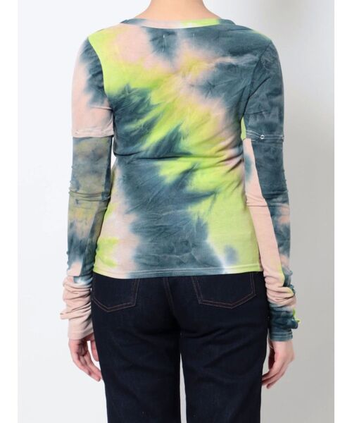 jouetie(ジュエティ)の「Uネックフィットトップス(Tシャツ/カットソー・レディース・ブルー/ブラック/その他1/パープル/オフホワイト/レッド・MEDIUM)」の8枚目の写真