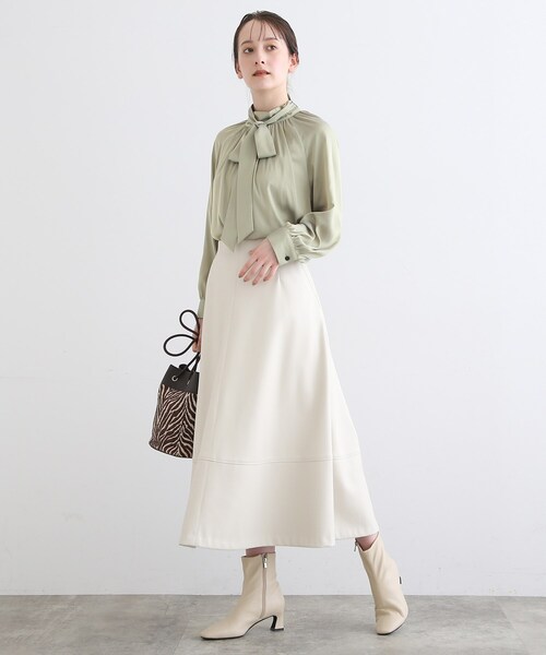 INDIVI(インディヴィ)の「◆【Oggi 11月号掲載/滝沢カレンさん着用】ストレッチショートブーティ(ブーツ・レディース・ブラック/ナチュラル・35/45/25)」の2枚目の写真
