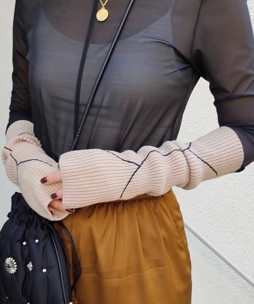 CONTROL FREAK / CTFK（コントロールフリーク）の「CONTROL FREAK(コントロールフリーク)ラインリブニットアームウォーマー（アームカバー・レディース・アイボリー/グレー/キャメル/ブラック/モスグリーン・FREE）」の2枚目の写真