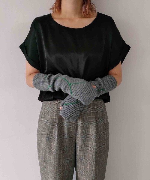 CONTROL FREAK / CTFK（コントロールフリーク）の「CONTROL FREAK(コントロールフリーク)ラインリブニットアームウォーマー（アームカバー・レディース・アイボリー/グレー/キャメル/ブラック/モスグリーン・FREE）」の18枚目の写真