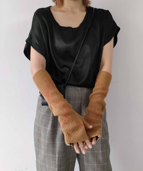 CONTROL FREAK / CTFK（コントロールフリーク）の「CONTROL FREAK(コントロールフリーク)ラインリブニットアームウォーマー（アームカバー・レディース・アイボリー/グレー/キャメル/ブラック/モスグリーン・FREE）」の22枚目の写真