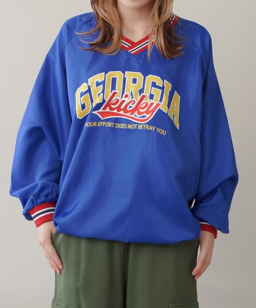 SPINNS（スピンズ）の「【ゆるシルエット】ラインロゴデザイン ナイロントップス（その他トップス・レディース・ブルー/ブラック/オフホワイト/ネイビー/ブラウン・ONESIZE）」の5枚目の写真