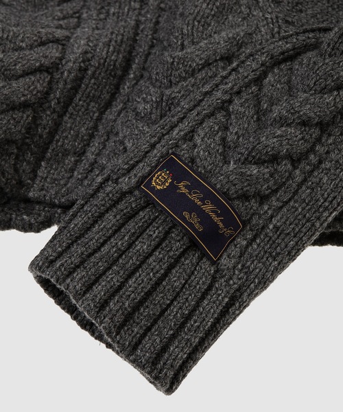 WE11DONE(ウェルダン)の「SHAWL COLLAR CABLE CROP SWEATER(ニット/セーター・レディース・アイボリー/グレー・S)」の4枚目の写真