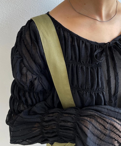 w closet（ダブルクローゼット）の「シャーリングブラウス（シャツ/ブラウス・レディース・ラベンダー/ライトベージュ/ブラック・FREE）」の6枚目の写真