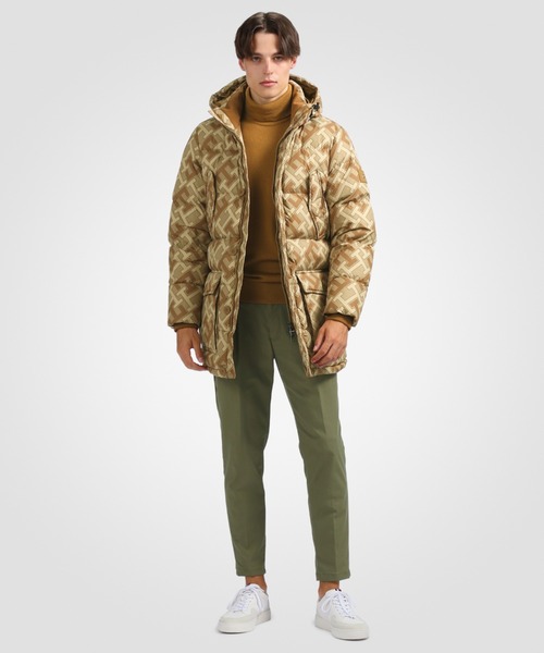   モノグラムフーデッドダウンジャケット TOMMY HILFIGER（トミーヒルフィガー）の「モノグラムフーデッドダウン