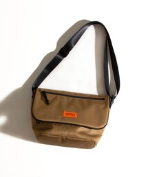 UNIVERSAL OVERALL | 【UNIVERSAL OVERALL/ユニバーサルオーバーオール】NEWフラップショルダー(ショルダーバッグ)