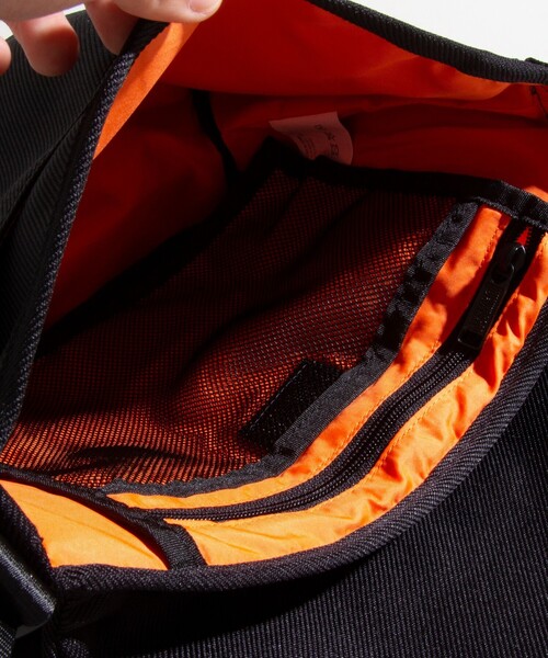 UNIVERSAL OVERALL(ユニバーサルオーバーオール)の「【UNIVERSAL OVERALL/ユニバーサルオーバーオール】NEWフラップショルダー(ショルダーバッグ・メンズ・ベージュ/カーキ/ブラック/ネイビー・FREE)」の21枚目の写真