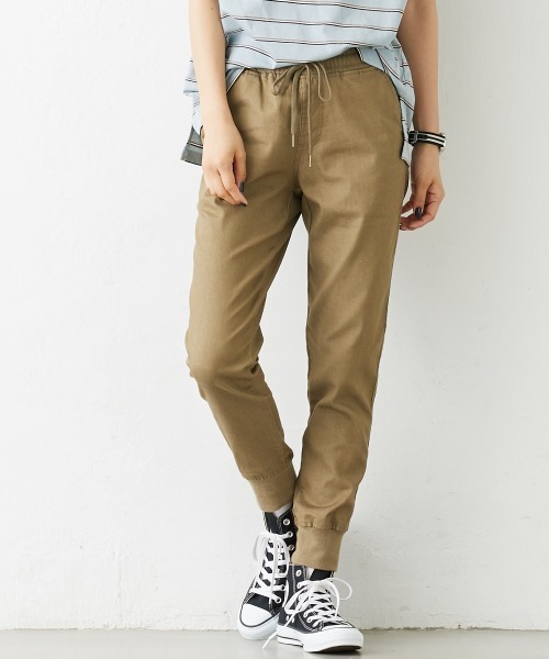 Le temps riche（ルタンリッシュ）の「ストレッチ素材ツイルジョガーパンツ＜Le temps riche＞（その他パンツ・レディース・ベージュ系/カーキ/ブラック・LL/M/L）」の3枚目の写真