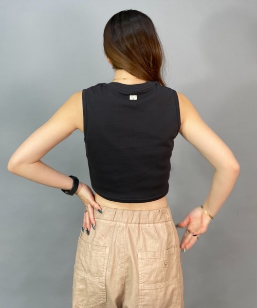 BILLABONG(ビラボン)の「BILLABONG/ビラボン ショート丈/無地ワンポイントロゴタンクトップ BD013-367(タンクトップ・レディース・ホワイト×ホワイト/イエロー/ブラック×ブラック・M/L)」の5枚目の写真