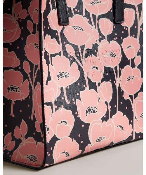 Ted Baker（テッドベーカー）の「POPSCON ブラックポピー アイコンバッグ(Sサイズ)（トートバッグ・レディース・ブラック・O/S）」の8枚目の写真