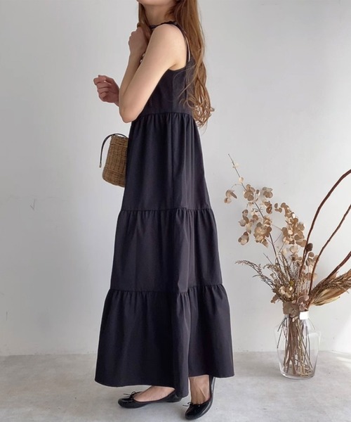 FILLOU(FILLOU)の「ショルダーリボンティアードキャミワンピース(ワンピース・レディース・ライトベージュ/ホワイト/ブラック/グレイッシュベージュ/ダークブラウン・MEDIUM/LARGE/X-LARGE/SMALL)」の13枚目の写真