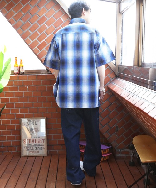 ８(eight)（エイト）の「オンブレ半袖シャツ（シャツ/ブラウス・メンズ・ホワイト/ブラウン/ブルー/チャコール・LARGE/X-LARGE/MEDIUM）」の19枚目の写真
