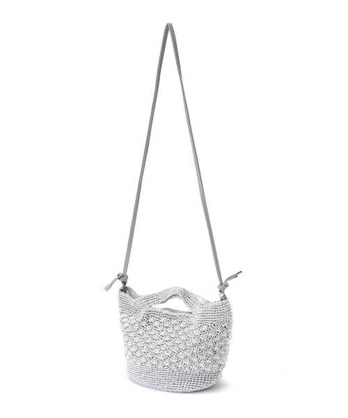N.（N. Natural Beauty Basic）（エヌエヌナチュラルビューティーベーシック）の「メタリック編み上げショルダーバッグ（トートバッグ・レディース・シルバー・ﾌﾘ-）」の3枚目の写真