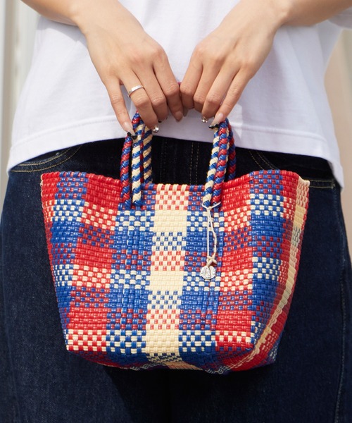 OJO DE MEX(オホデメックス)の「OJO DE MEX/オホデメックス Plastico CAGO Tote Cube バッグ かごバッグ バケットバッグ バスケット スクエア メルカドバッグ 秋 秋服 2026年秋冬(ハンドバッグ・レディース・クリーム/グリーン/ブルー/ピンク/イエロー/ブラック/パープル/レッド/ブルー系その他/その他・FREE)」の20枚目の写真