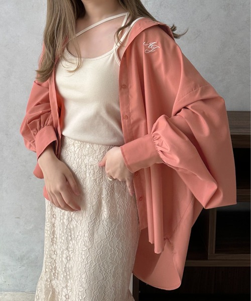 apres jour clair(アプレジュールクレア)の「【apres jour clair】ワンポイント刺繍シャツ【ZOZOTOWN限定アイテム】(シャツ/ブラウス・レディース・ベージュ/グレー/オレンジ/アイボリー・X-LARGE/フリー)」の6枚目の写真