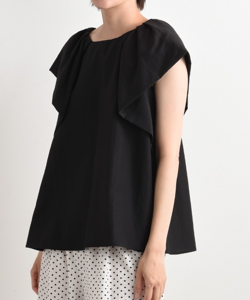 INTERPLANET（インタープラネット）の「ポリエステルタンブラーラッフルスリーブブラウス（シャツ/ブラウス・レディース・キャメル/ブラック/カーキ・FREE）」の9枚目の写真