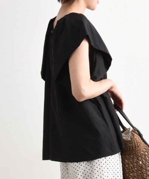 INTERPLANET（インタープラネット）の「ポリエステルタンブラーラッフルスリーブブラウス（シャツ/ブラウス・レディース・キャメル/ブラック/カーキ・FREE）」の6枚目の写真