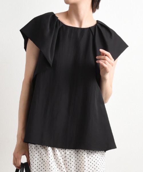 INTERPLANET（インタープラネット）の「ポリエステルタンブラーラッフルスリーブブラウス（シャツ/ブラウス・レディース・キャメル/ブラック/カーキ・FREE）」の4枚目の写真