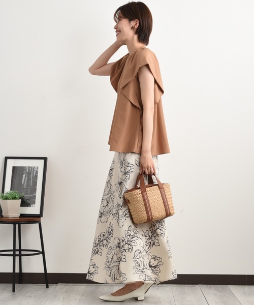 INTERPLANET（インタープラネット）の「ポリエステルタンブラーラッフルスリーブブラウス（シャツ/ブラウス・レディース・キャメル/ブラック/カーキ・FREE）」の20枚目の写真