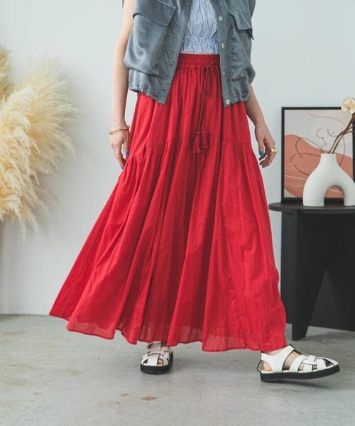 bohmal（ボマール）の「インド綿ボリュームデザインギャザーマキシスカート（スカート・レディース・ライム/ブラック/ロイヤルブルー/オレンジ/ベージュ/レッド・FREE）」の5枚目の写真